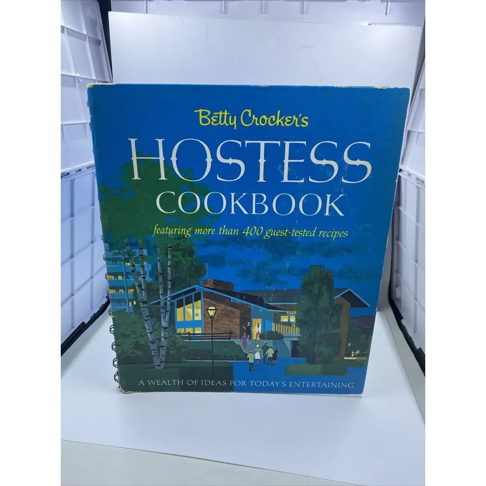Betty Crocker's Hostess Cookbook 1967 1960's Housewife Recipes 2nd Print/1st Ed